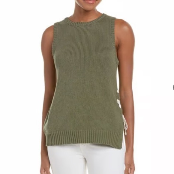 Macbeth Collection by Margaret
Josephs Green Knit Sleeveless Sweater - Picture 1 of 6
